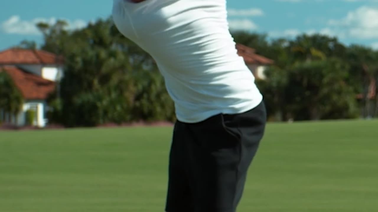 Rory's slow-mo iron swing #golf #golfer #professional #athlete #slowmo #iron #swing #shot #hit #pro