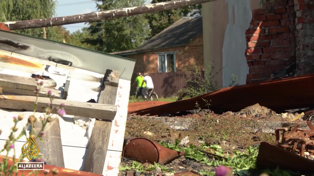 Farmers in Ukraine's Sumy region work amid daily attacks