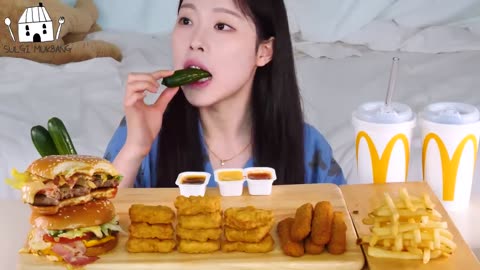 FAST FOOD ASMR