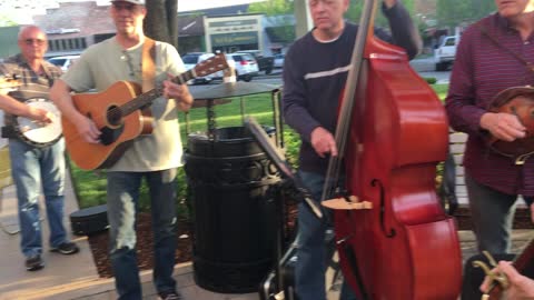 Will the Circle Be Unbroken? Jamming at the Courthouse Friday April 1.2022