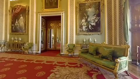360° Video Buckingham Palace Tour - BBC London