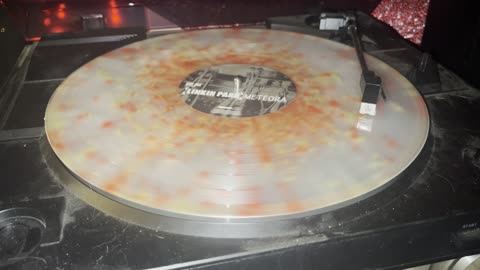 #Listening to #Meteora by #LinkinPark on #Vinyl #HeavyMetal #Metal #Rock #VinylAddict