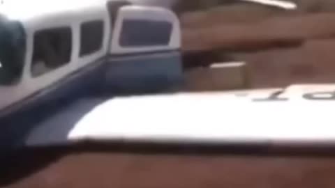 Truck vs Plane