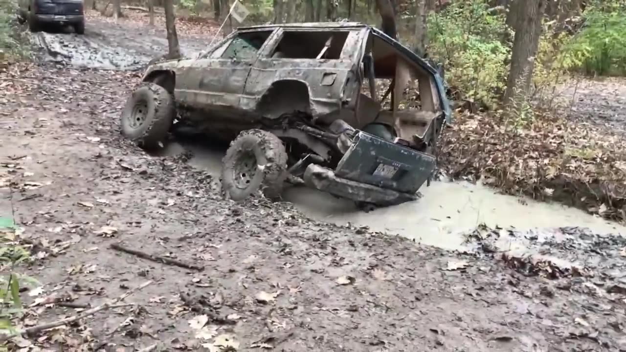 Offroad Fails and Wins | Hilarious and Extreme 4x4 Compilation