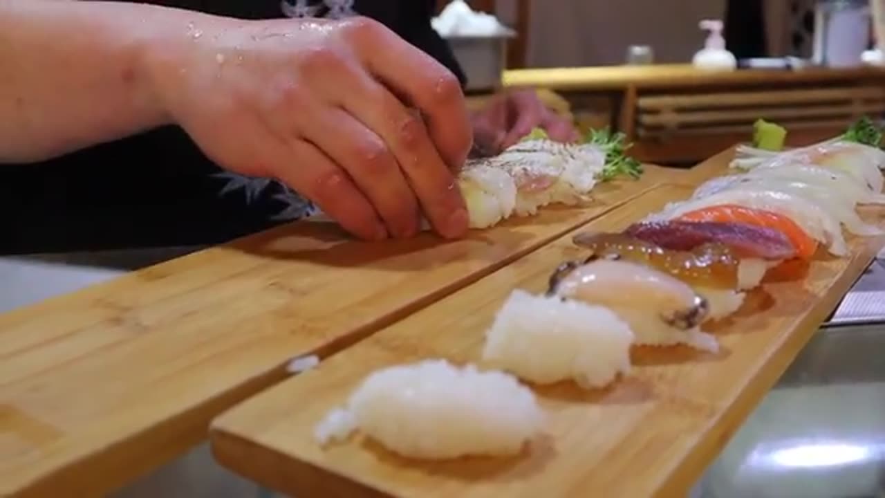 Have You Tried Burning Sushi? Experience It Now at 이대헌스시 - Korean Street Food