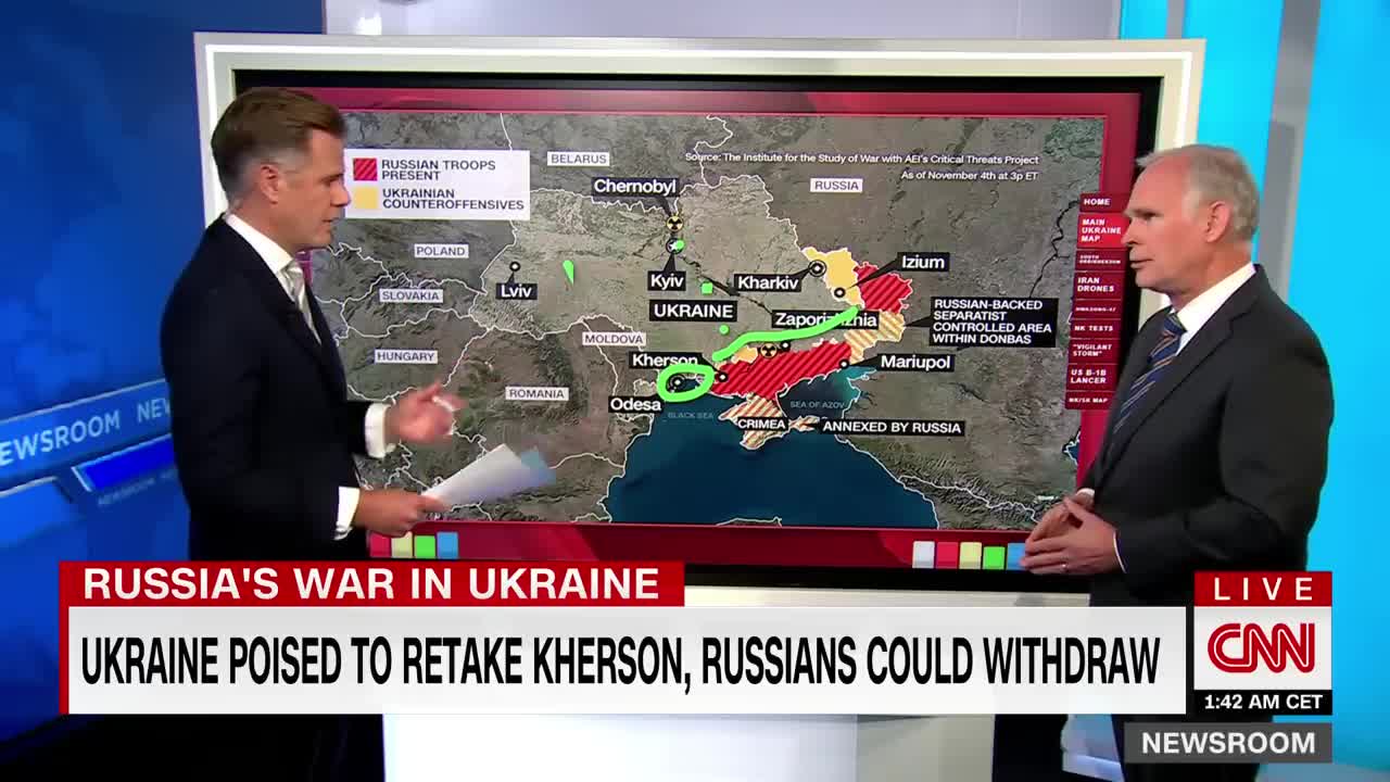 Which weapon is providing Russia with great assistance, according to a retired colonel?