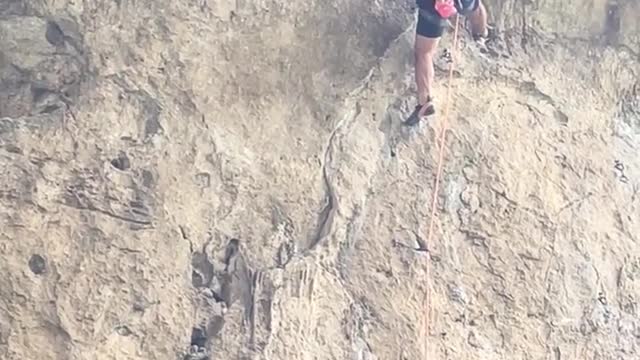Liuzhou Mirror Mountain Climbing