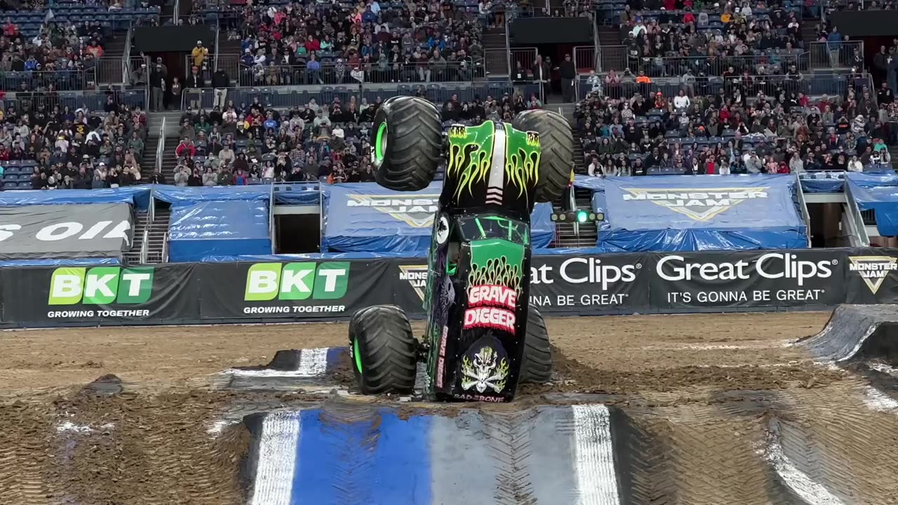 Monster Jam - Skills Denver