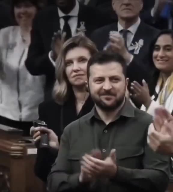 Zelenská a jej výraz při návštěvě kanadské parlamentu mluví za vše