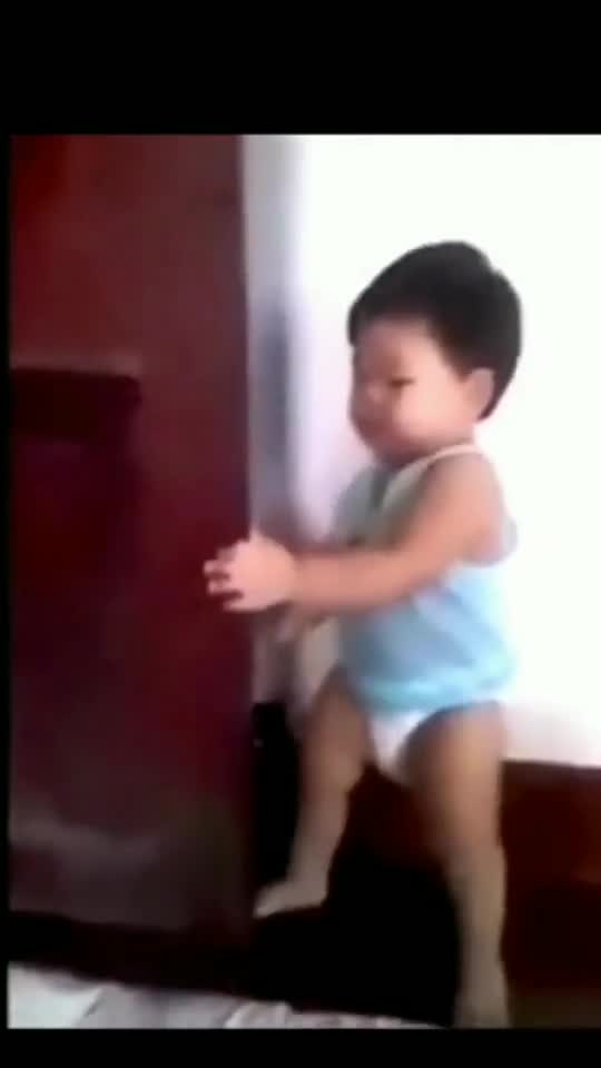 little kids prank their parents🤑🤑🤑