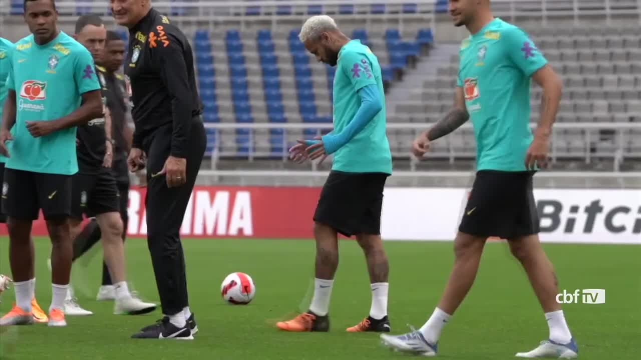 Neymar leads Brazil tactical training ahead of friendly against South Korea | 内马尔领衔 巴西男足备战韩国