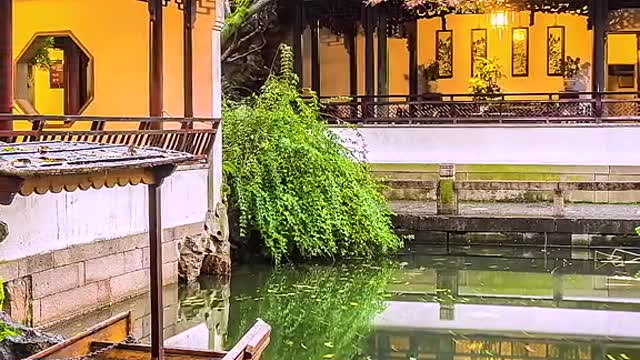 The king's grace in this life is endless. I hope there will be spring mud# Suzhou # Lingering Garden