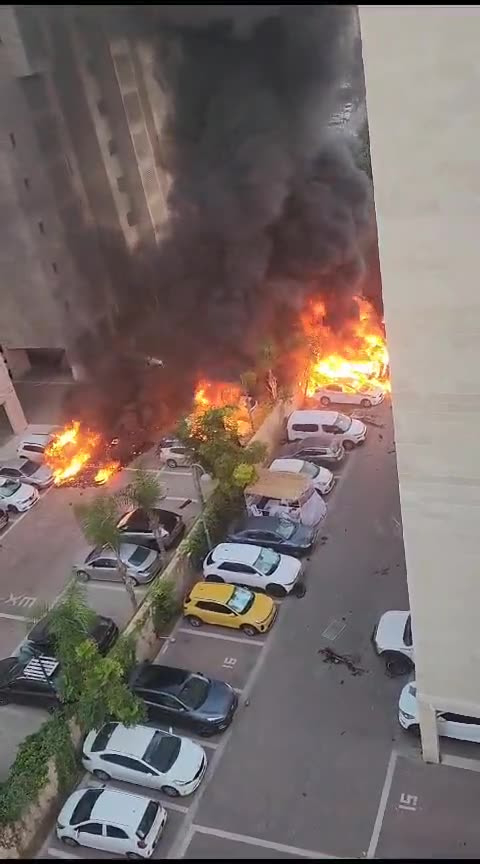Einschlagstelle einer Rakete in Ashkelon