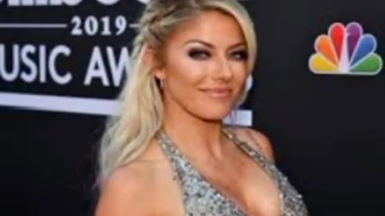 Alexa bliss share the problem .