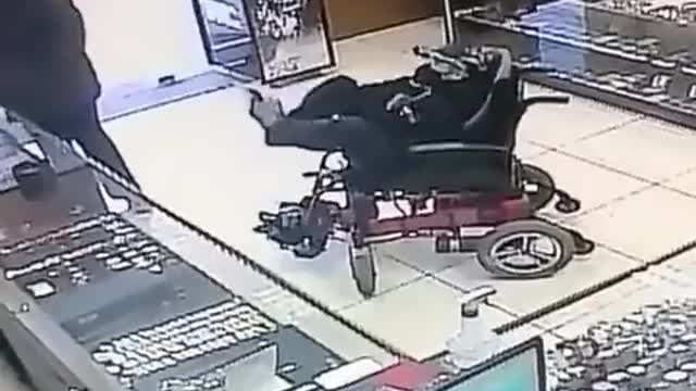 Dude with no arms committing an armed robbery.