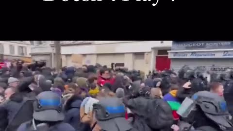French Riots the Police doesnt Play around
