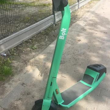 Mówiące hulajnogi Bolt dziękują użytkownikom za dobry uczynek