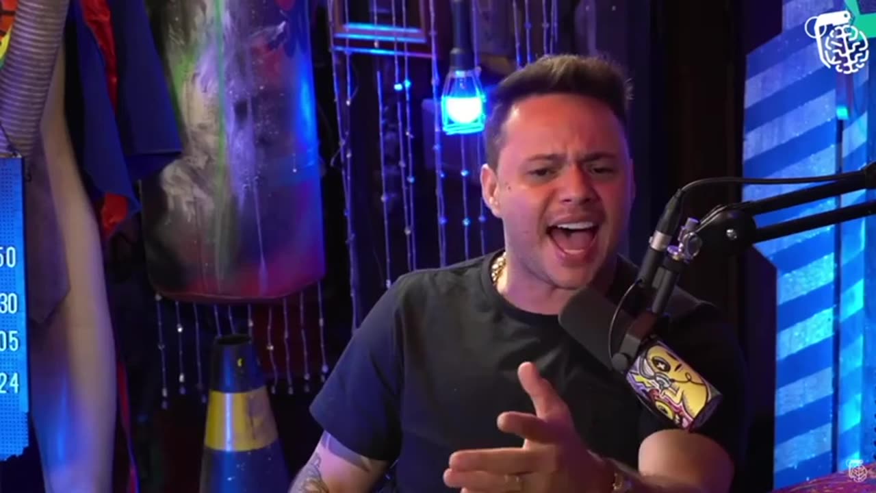 CANTANDO O GRANDE SUCESSO AMEAÇA - PAULO PIRES