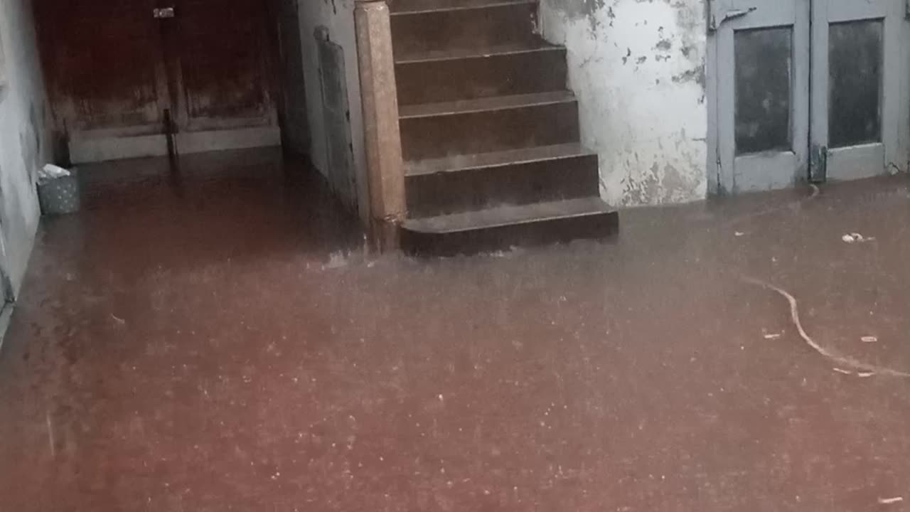 raining.entered water in my house