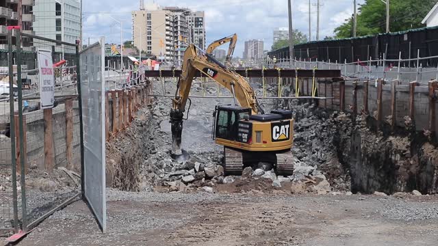 Ottawa Light Rail Transit (LRT) being built on Richmond Road