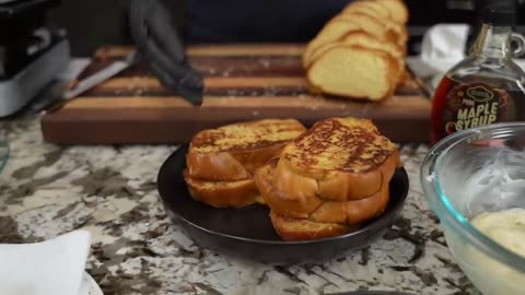 Make This Delicious Stuffed French Toast!