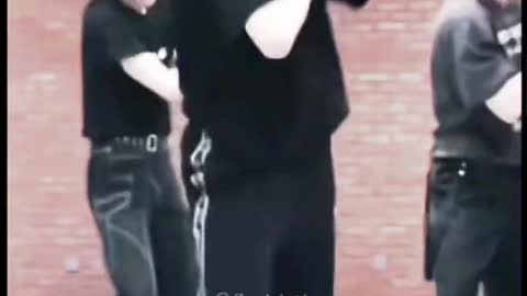 Anh chỉ có 102 😝