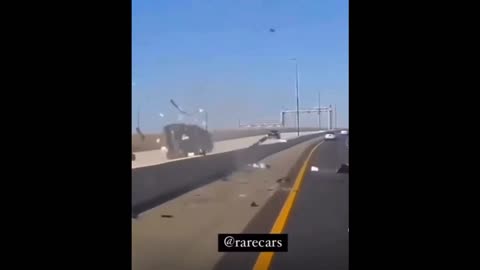 Impressive SUV rollover crash