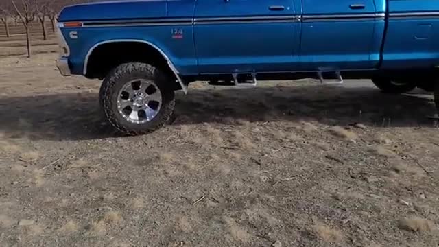 007 70's FORD CUMMINS short VIEW