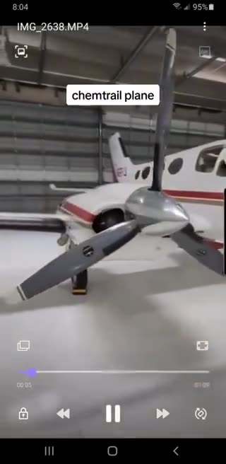 PILOT ADMITS BEING PAID TO SPRAY CHEMTRAILS...