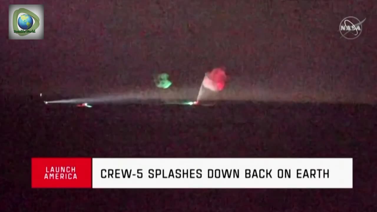 SpaceX_capsule_splashes_down_with_ISS_crew_of_four