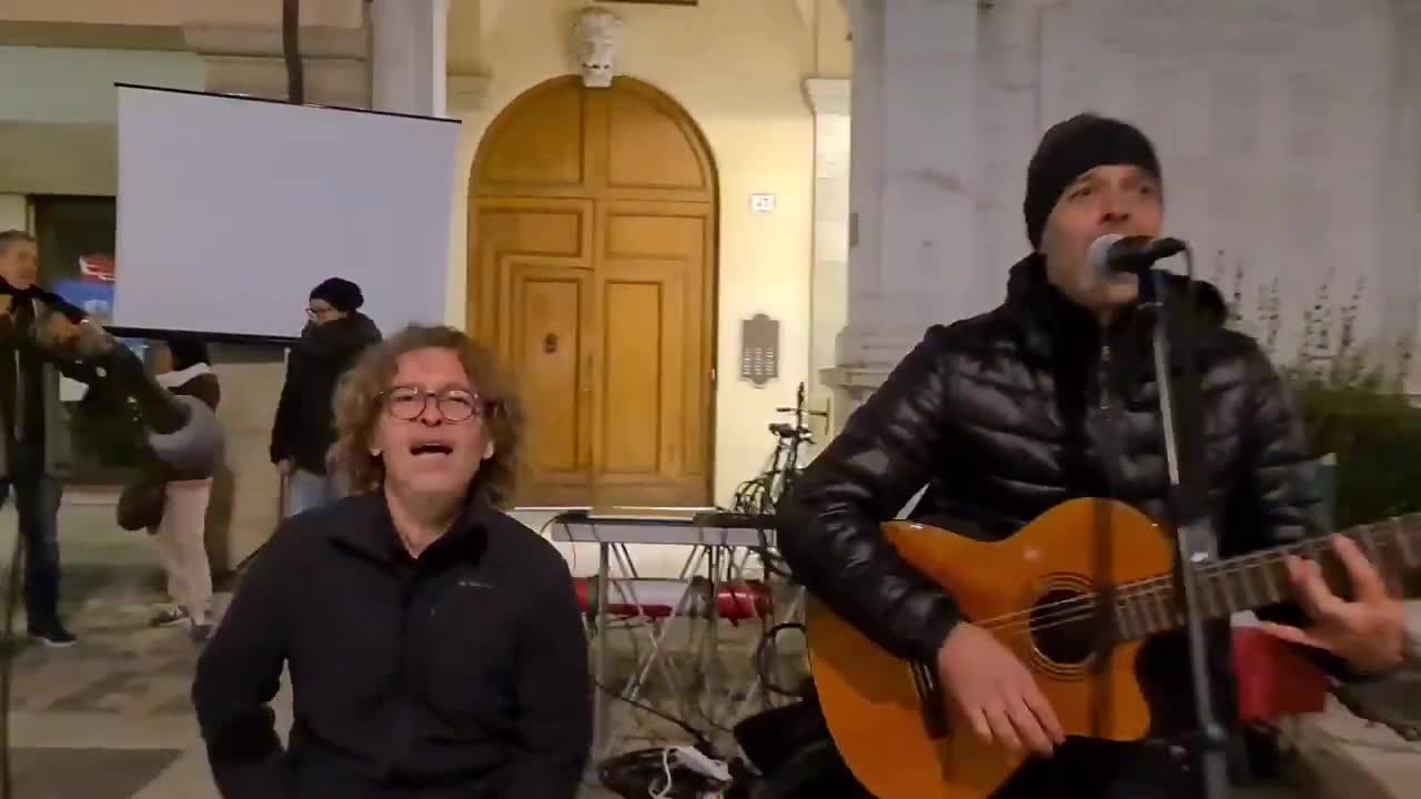 Rimini #nogreenpass 06/11/2021 - Massimo Modula e Giacomo De Paoli 1🎵