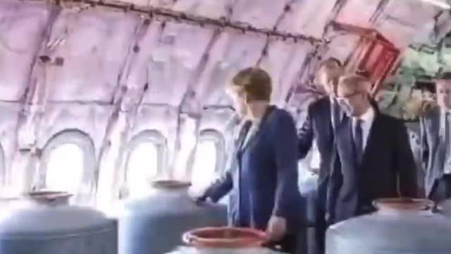 CHEMTRAILS , EVIDENCIA CLARA DE COMO ENVENENAN EL AIRE Y NOS ENFERMAN