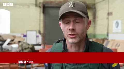 British soldier returns to Ukraine after life-changing injury - BBC News