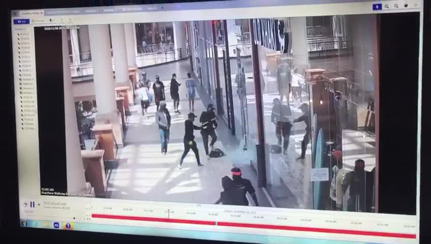 Armed robbery at Gateway