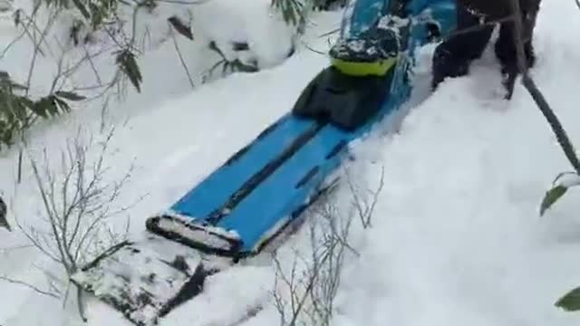 The snow is too thick