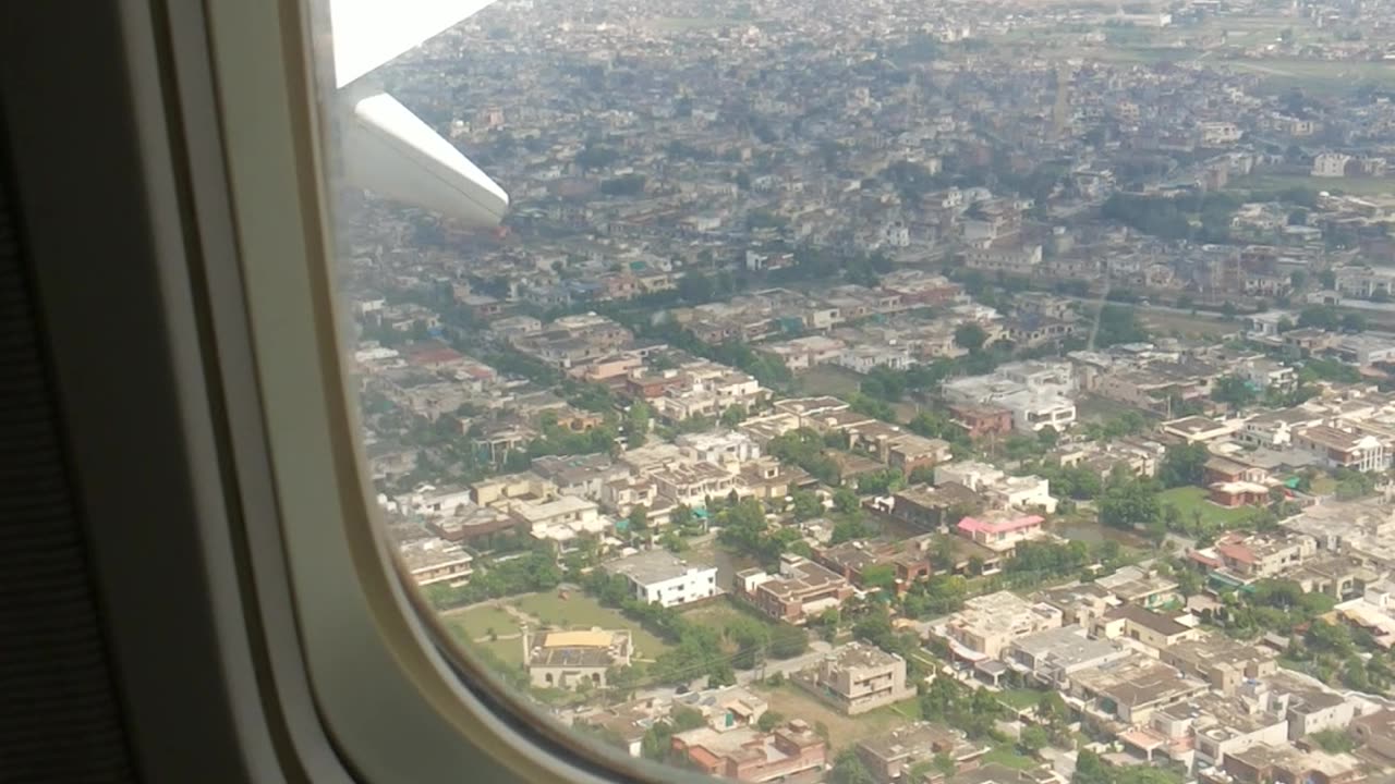 lahore landing 🛬🛬