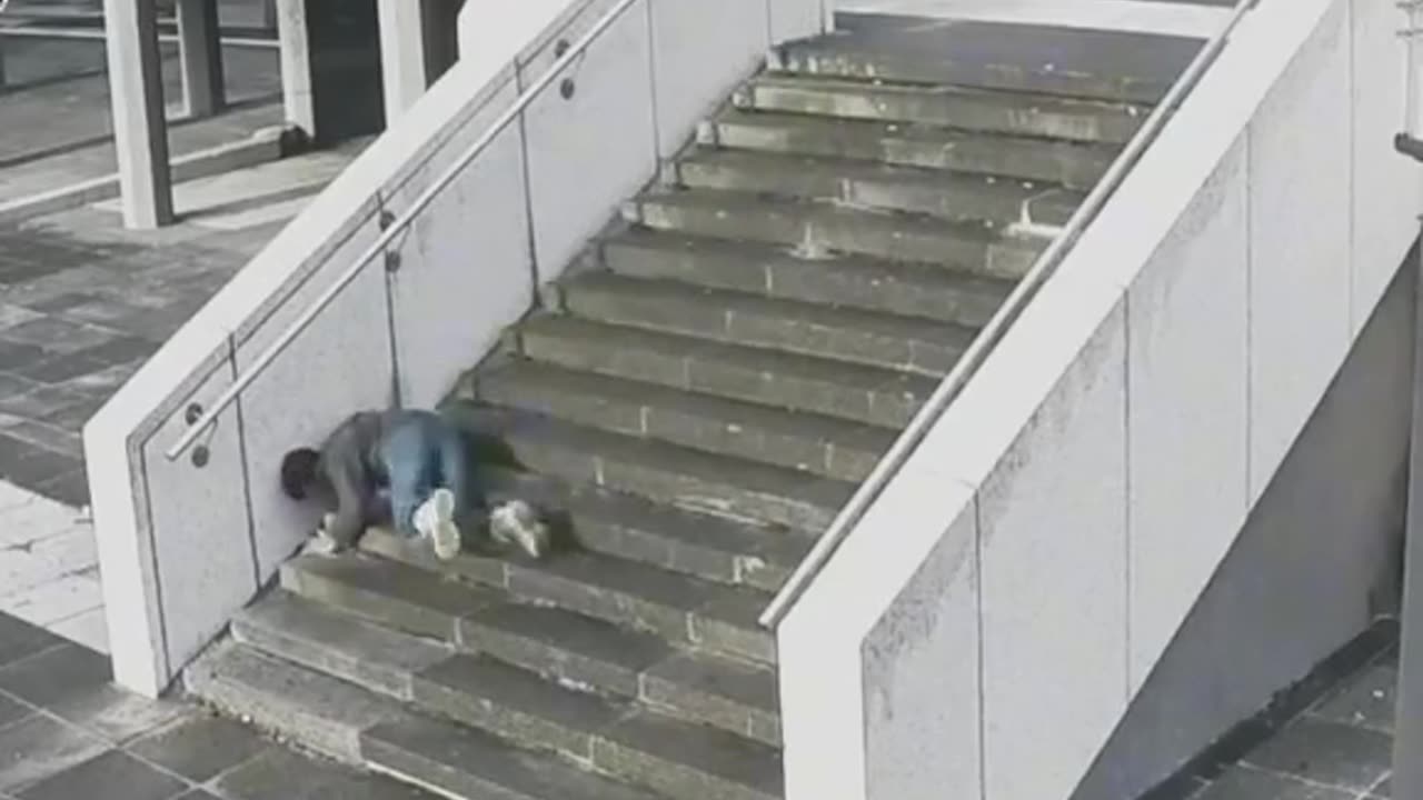 Muito cuidado com o uso do aparelho celular! Veja!