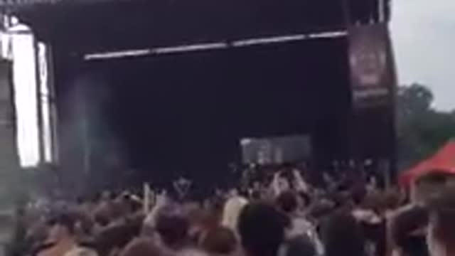 The Devil Wears Prada live Hartford 2012 mayhem festival