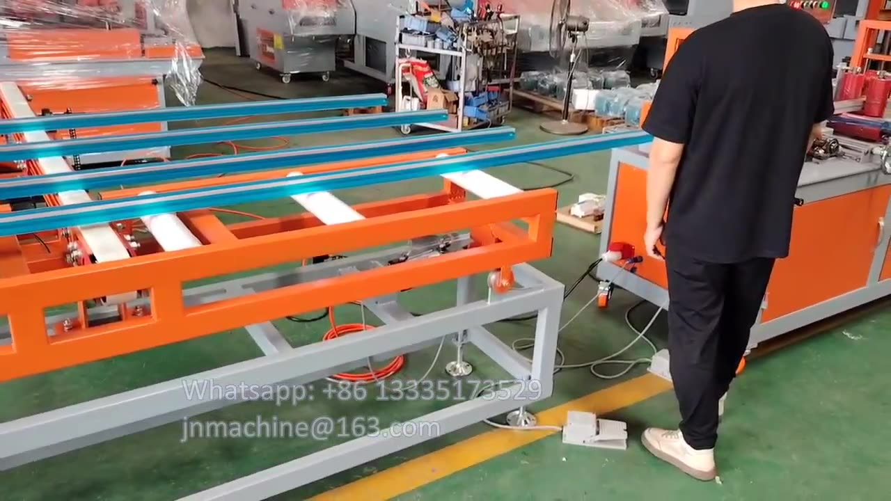 Aluminum protection tape sticking machine with unloading table