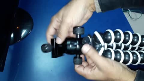 Gorillapod and Tripod Ball Head Review in Hindi_Urdu