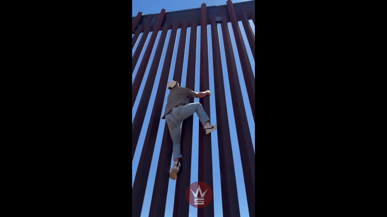 Man Attempts To Test The Border Fence… HE CLIMBED IT