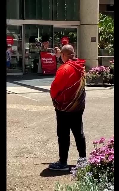 @AussieCossack was attacked by an assailant who grabbed his right arm.