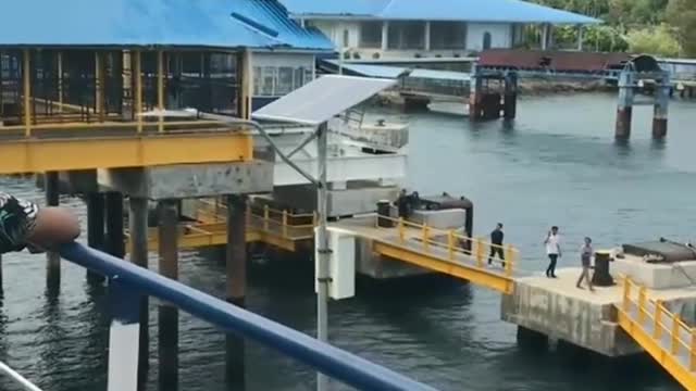 Ada yang tau ini di pelabuhan mana . Video by shy.huda