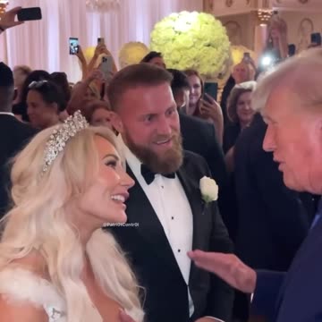 The Boss popped into a Mar-a-Lago Wedding