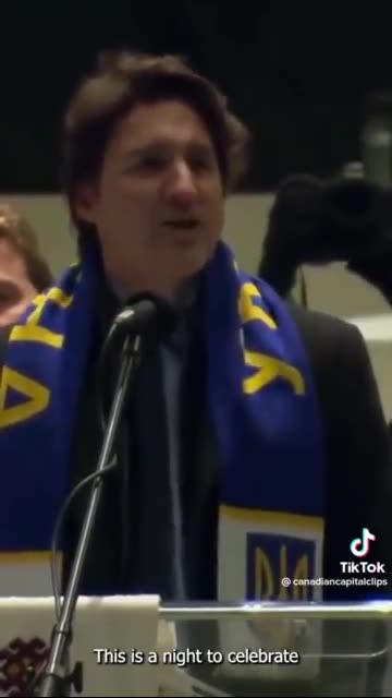Trudeau shouts Glory to Ukraine & receives "F**k Trudeau!" in response