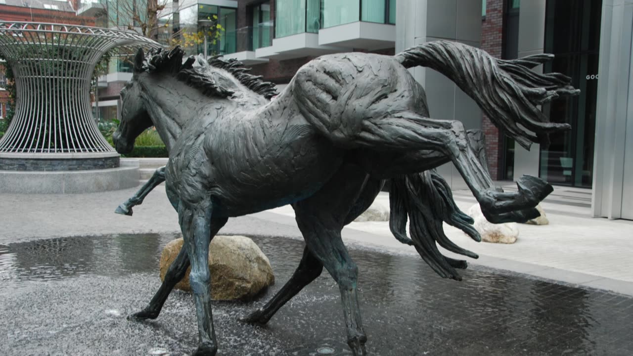 Goodmans field Horses London Sculpture