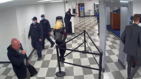 6135RHOBG3G3L8ScreeningArea8_2021-01-06_08h00min01s360ms.mp4