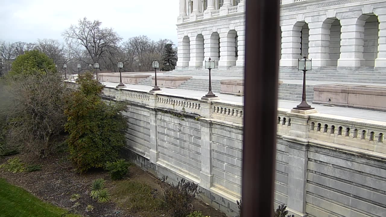 Camera0925USCG00UpperTerraceWest_2021-01-06_Starting_at_11h00min00s537ms.mp4