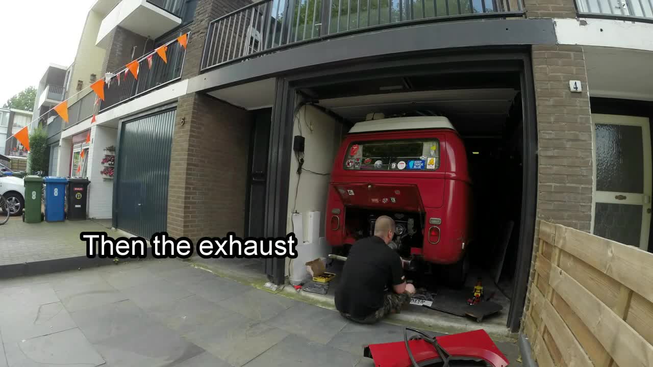 How to remove a VW bus engine