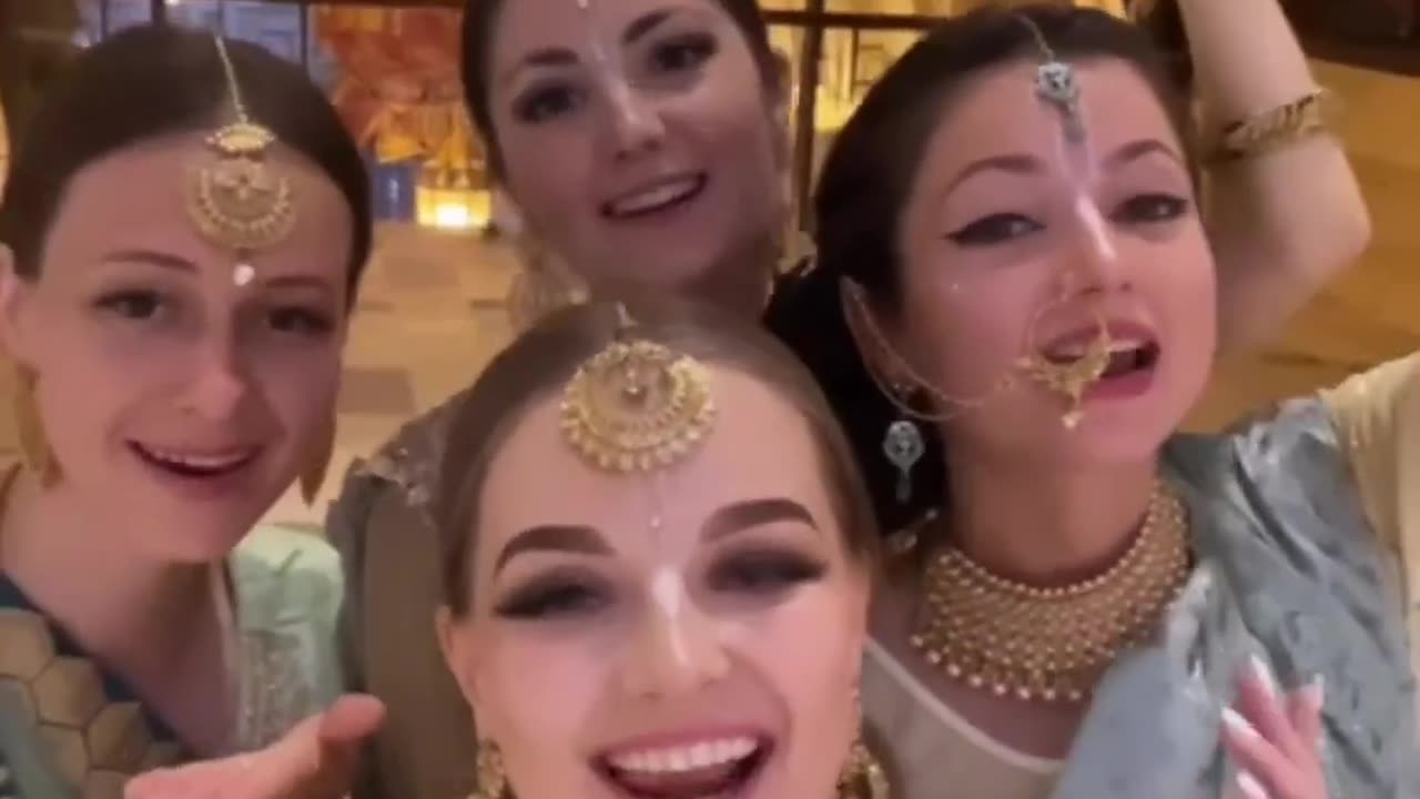 Beautiful Iskcon devotees Chanting God name